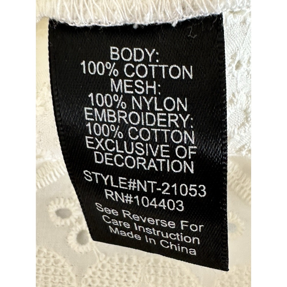 NEW Altar'd State Womens Small Ivory Peasant Crop Top Blouse Eyelet Lace Boho - Picture 6 of 9